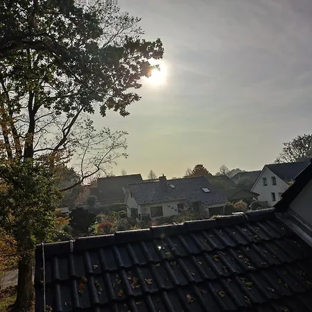 Moderne Ferienwohnung Fuer Familien Im Dachgeschoss Bosau Esterno foto